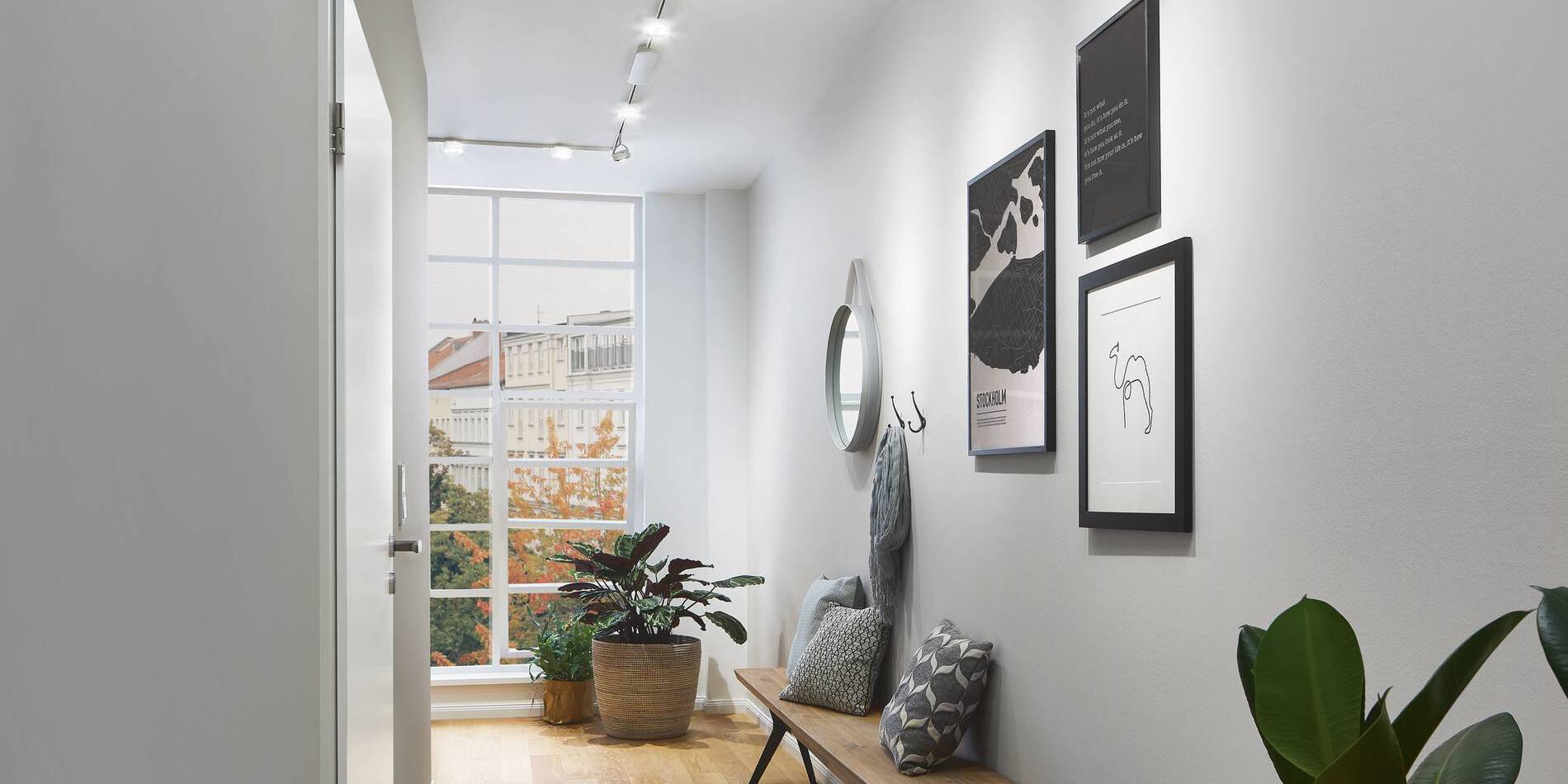 buena-iluminacion-a-un-pasillo buena-iluminacion-a-un-pasillo